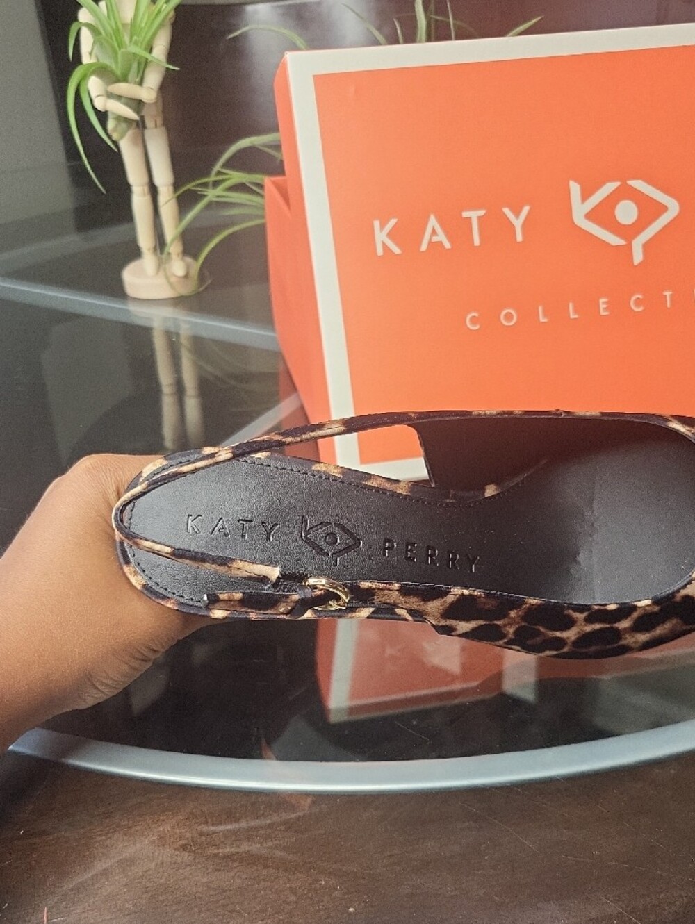 Katy Perry Collections Leopard Print Pointed Slingbacks with Gold Heels - Picture 2 of 8